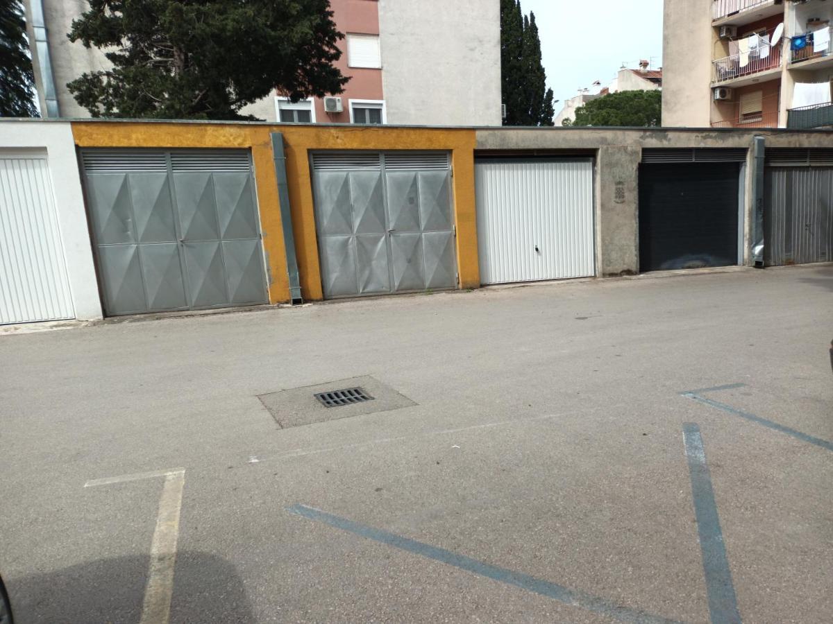 Apartments J&R Babara Biograd Na Moru Rum bild