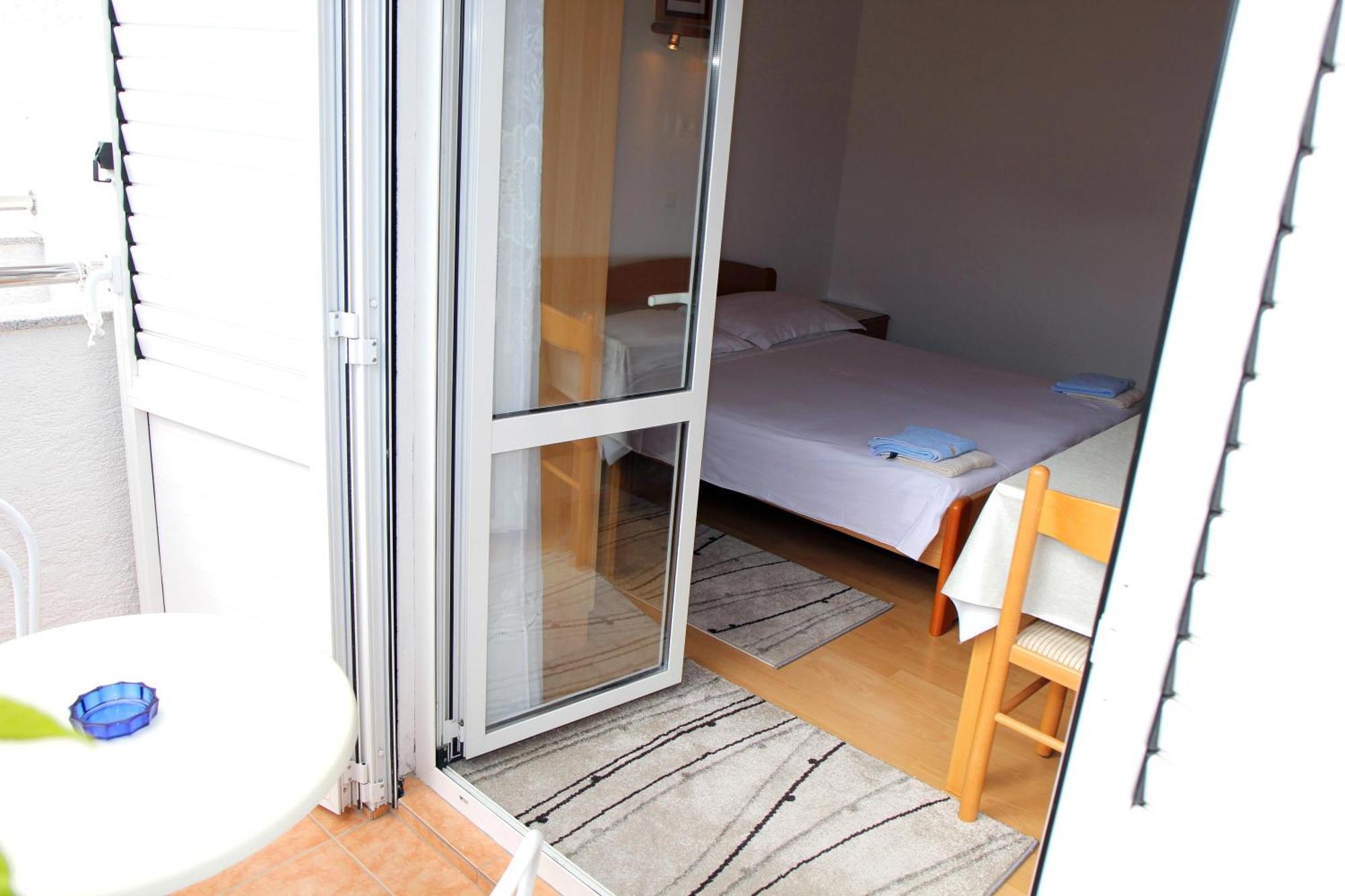 Apartments J&R Babara Biograd Na Moru Rum bild